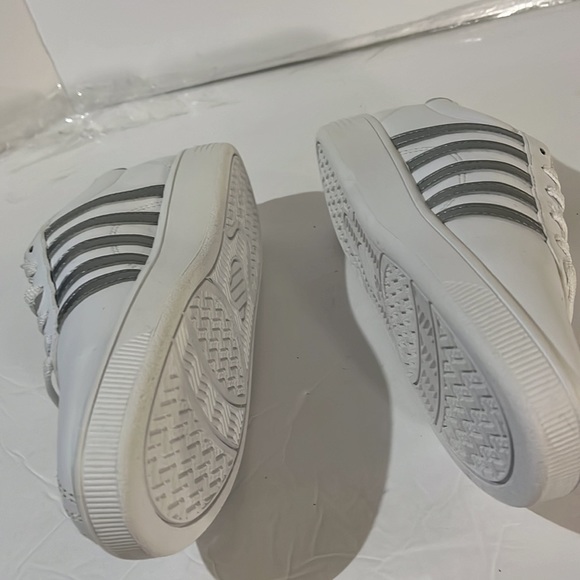 K.Swiss classics size 5 like. New - Picture 9 of 12